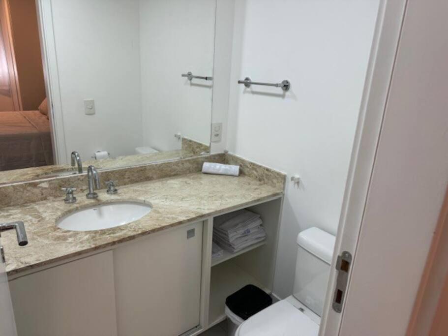 Apartamento 2104 -em Frente Ao Hospital Einstein E Estadio Do Morumbi São Paulo